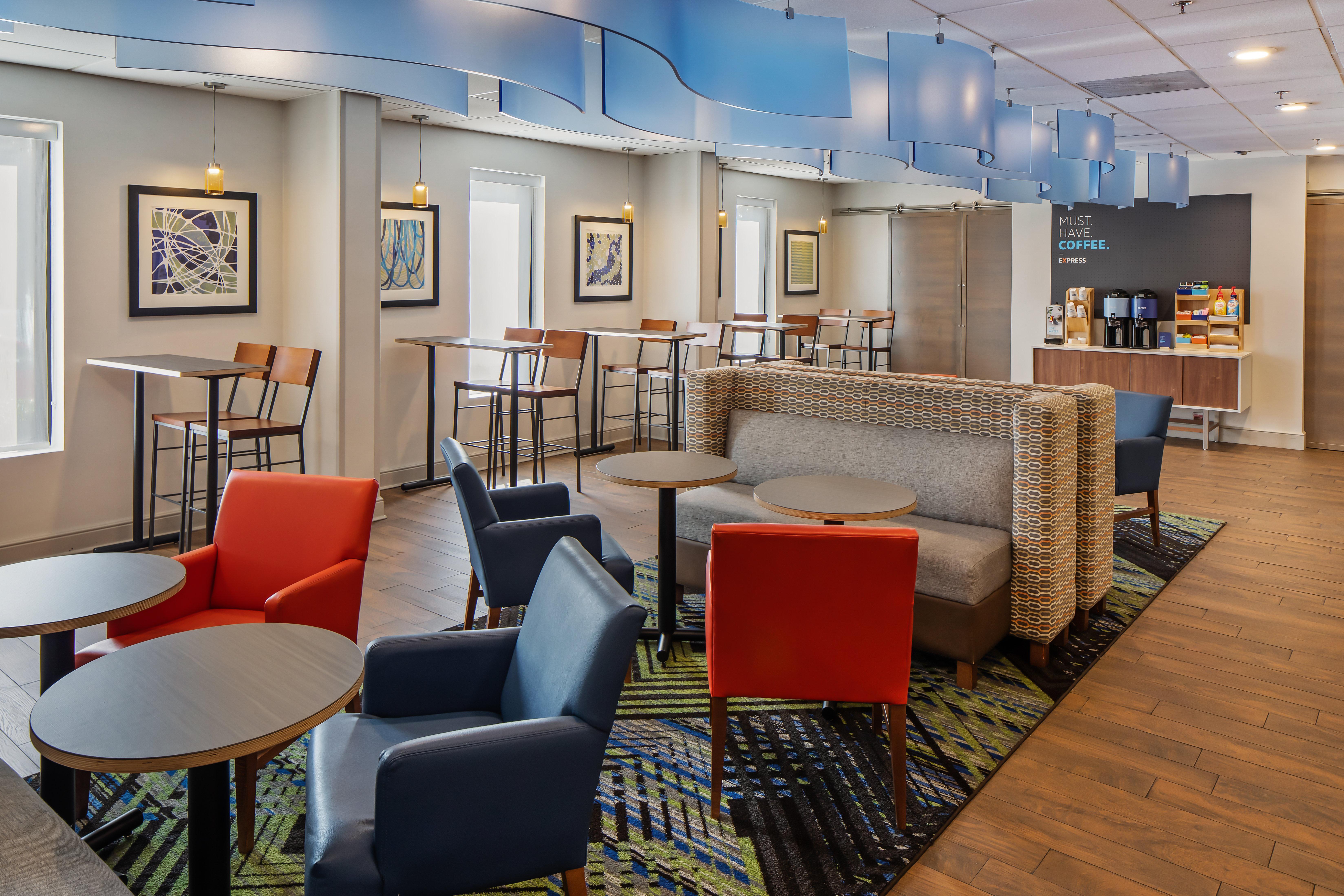Holiday Inn Express Atlanta Airport-College Park By Ihg Extérieur photo