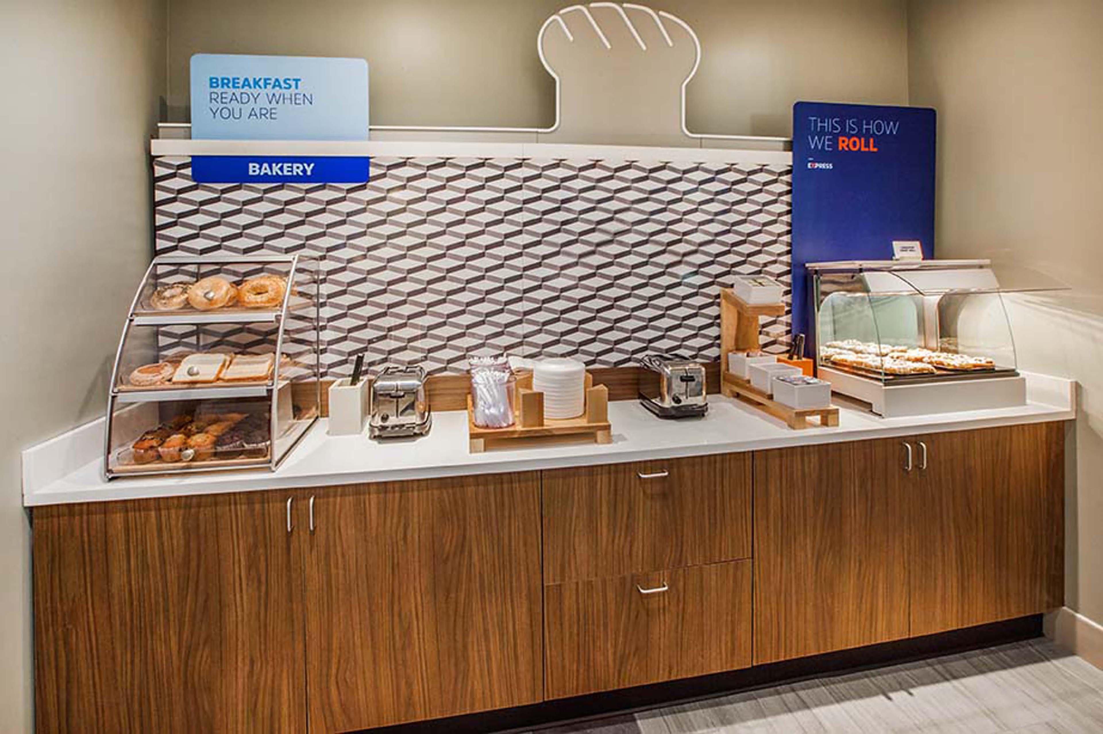 Holiday Inn Express Atlanta Airport-College Park By Ihg Extérieur photo