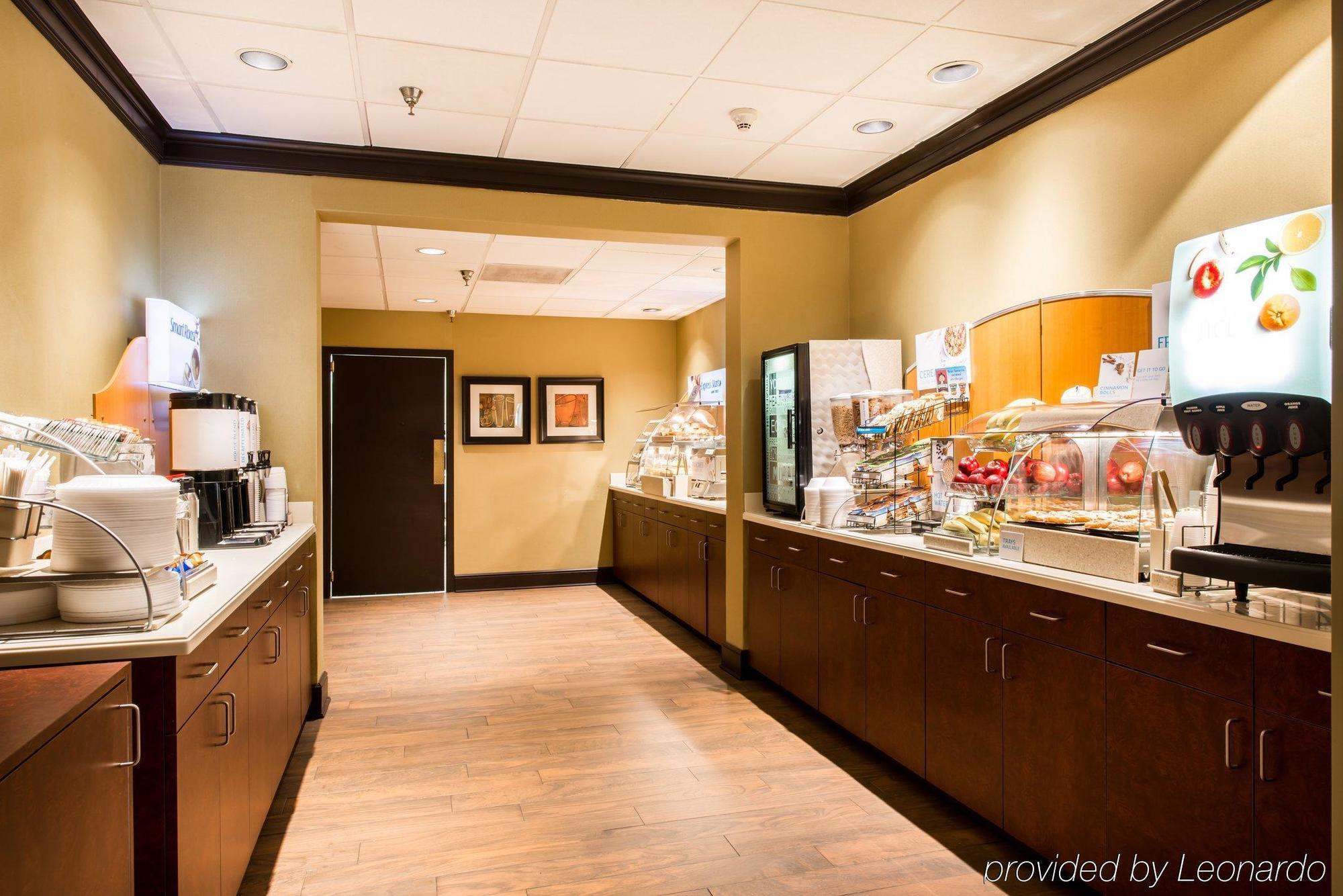 Holiday Inn Express Atlanta Airport-College Park By Ihg Extérieur photo